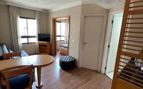 Flat 4 Estrelas em Pinheiros